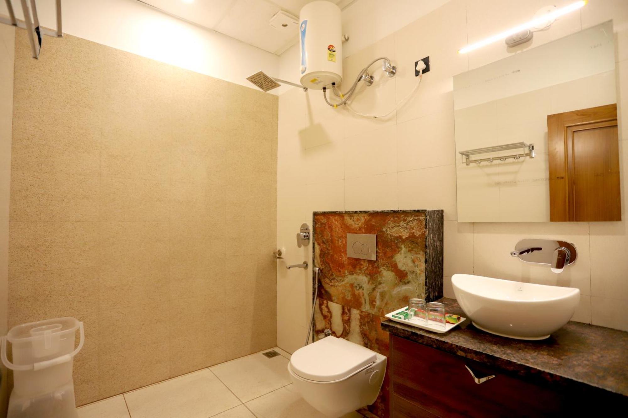 Hotel Dhingra Inn Rewari Exterior photo